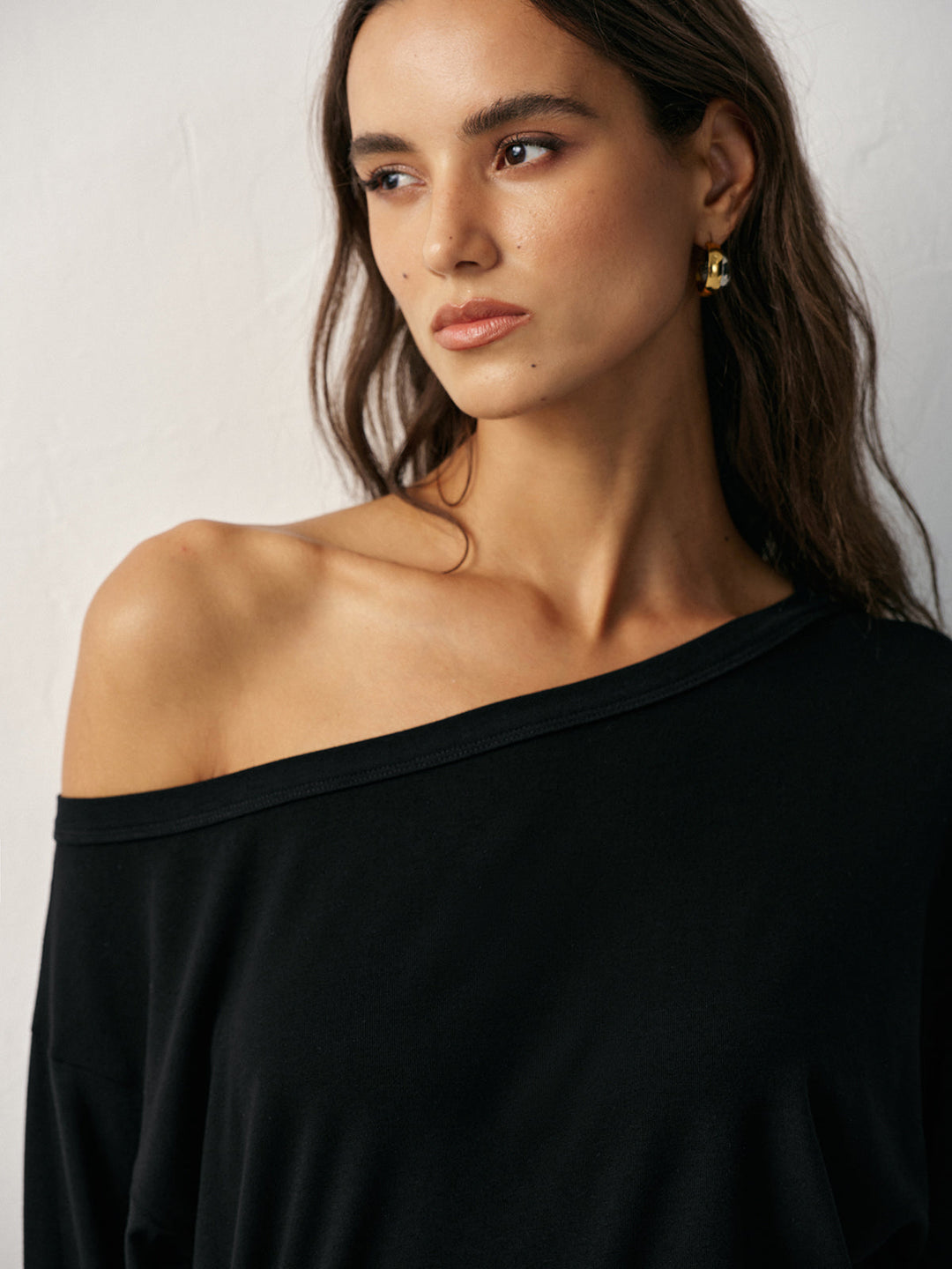 Off-Shoulder Long Sleeve T-Shirt