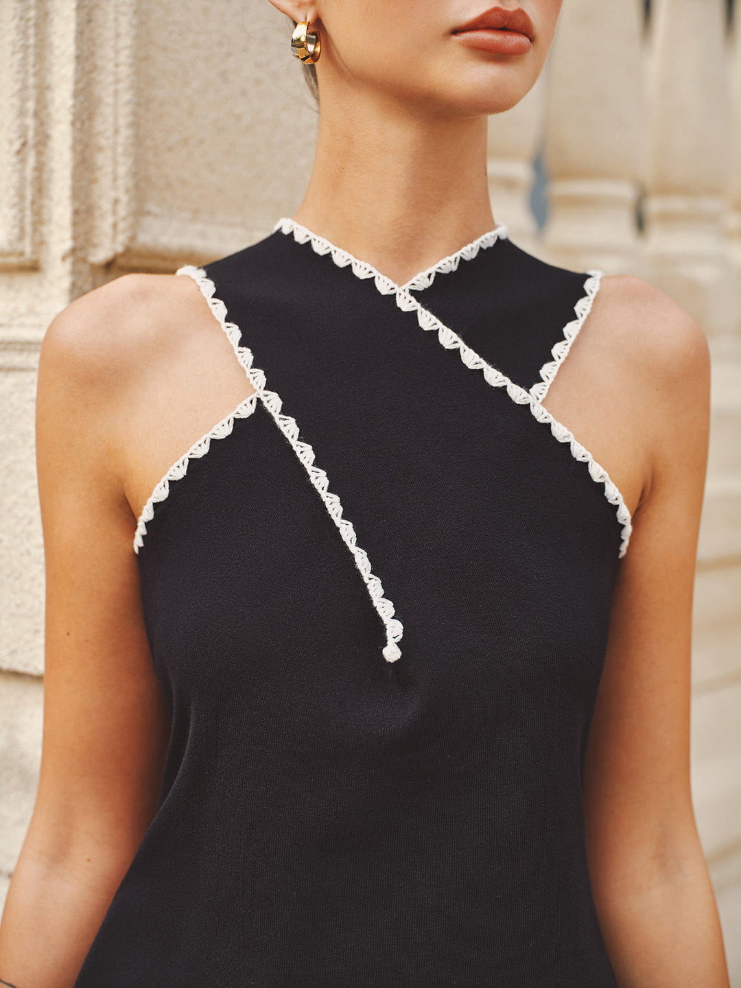 Scalloped Trim Asymmetric Knit Tank Top